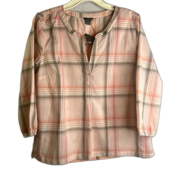 Eddie Bauer Tops - Eddie‎ Bauer NWT Vneck Long Sleeve Cotton Blend Plaid Shirt Size Medium